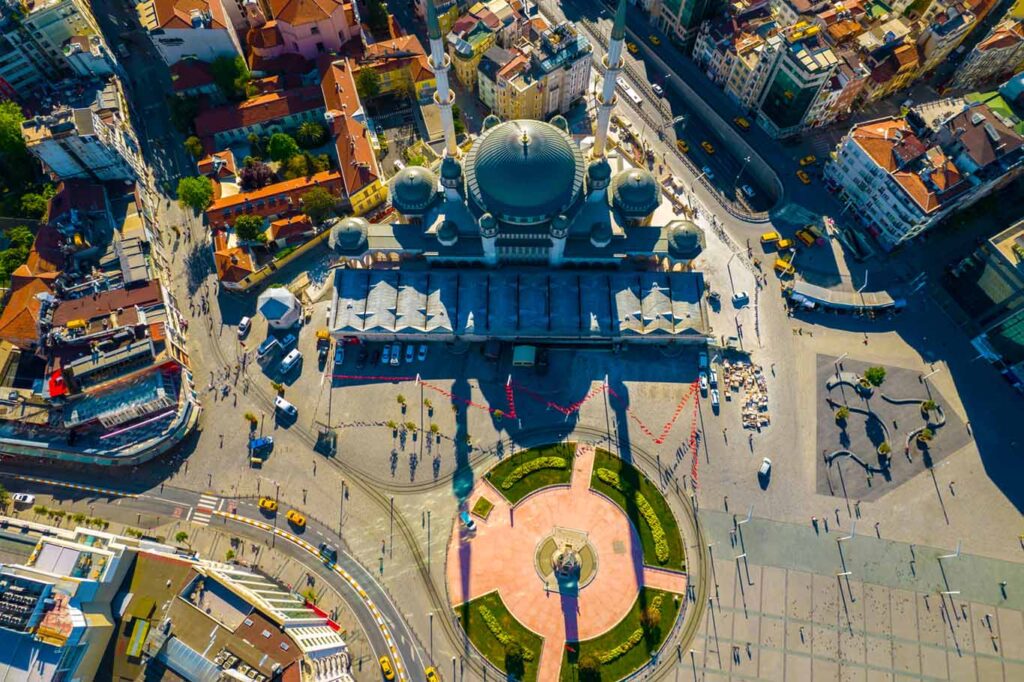 Free Tour of Taksim
